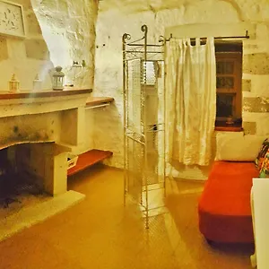 Oda ve Kahvaltı Lilyum - Taş Ev, Alaçatı